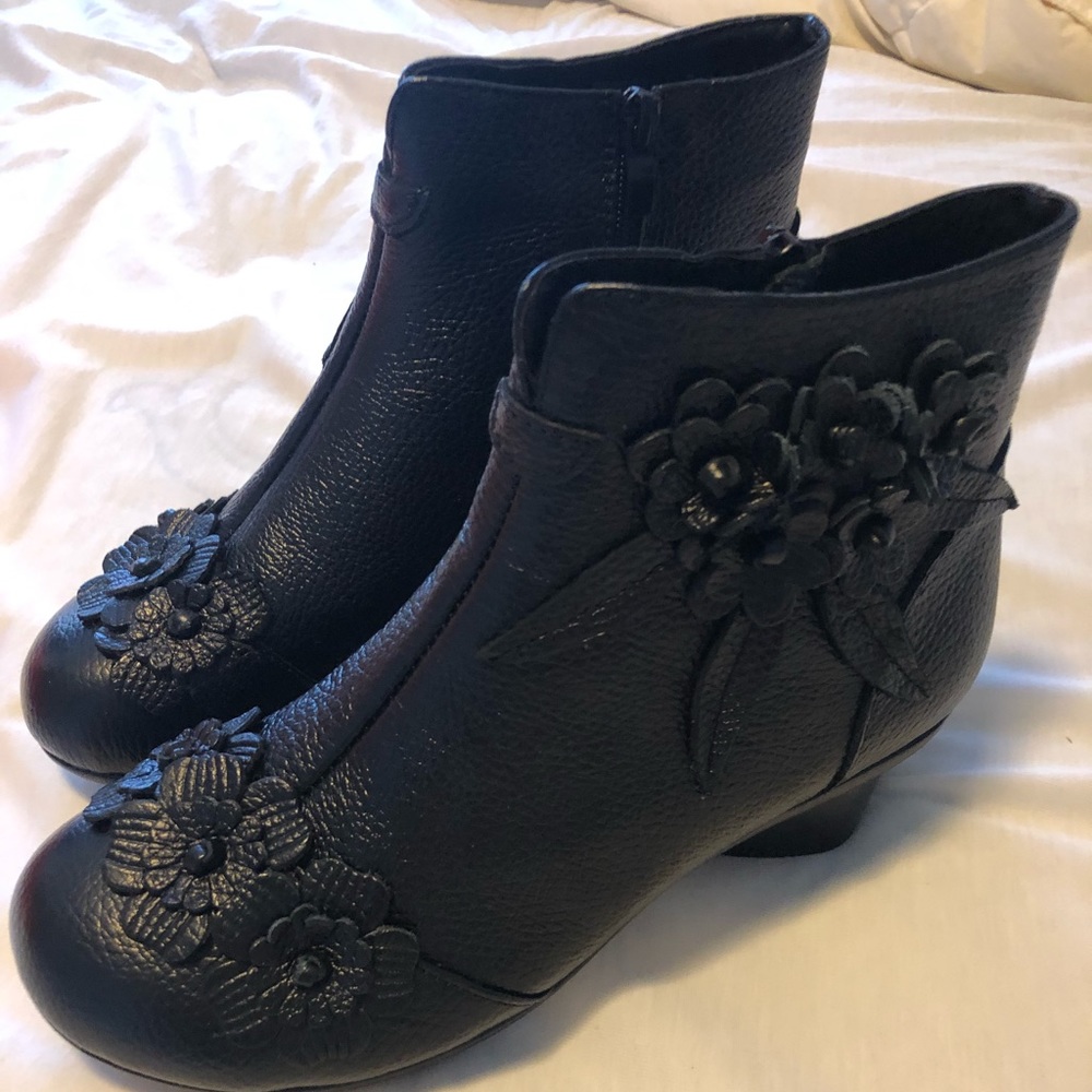 Brand new Boots